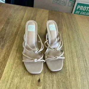 Dolce Vita nude heels size 9
